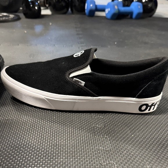 Like new Vans Classic Black Suede Slip-Ons - Picture 10 of 10